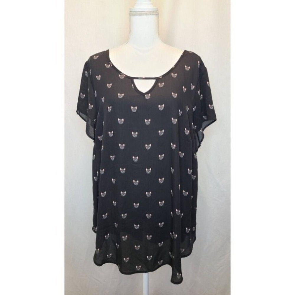 Torrid Cat Face Print Keyhole Tunic Top 2 2X Plus Size Casual Cat Lady Everyday